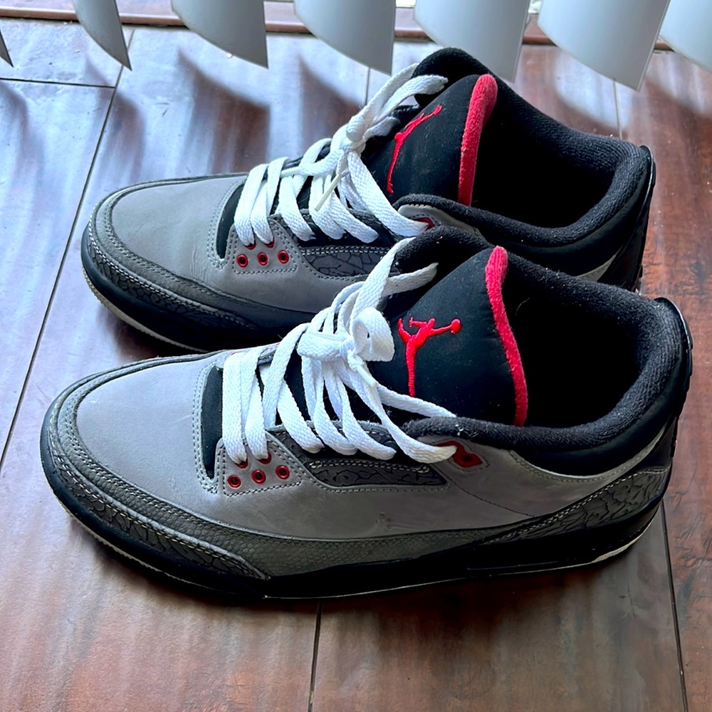 Air Jordan Retro 3 “Stealth” Sz 9